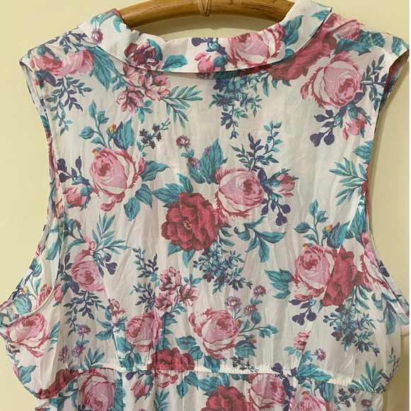 NWT Torrid Women's Shirt Babydoll Button flowy hi-low floral sleeveless size 5X - Picture 7 of 8